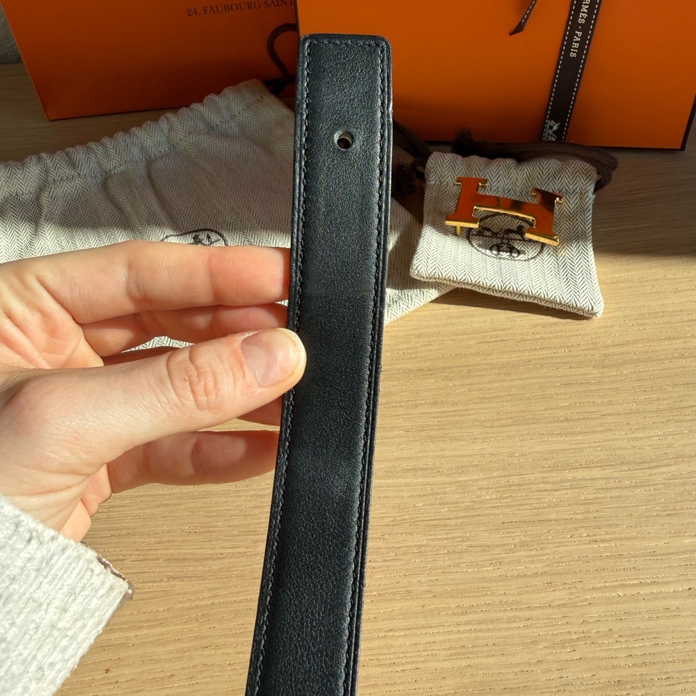 Hermes Black/Tan Reversible Leather Belt with Gold Buckle - Picture 5 of 6